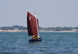 petit-voilier-transportable-gazelle-des-sables-bateau-a-voile-tradition-architecte-naval