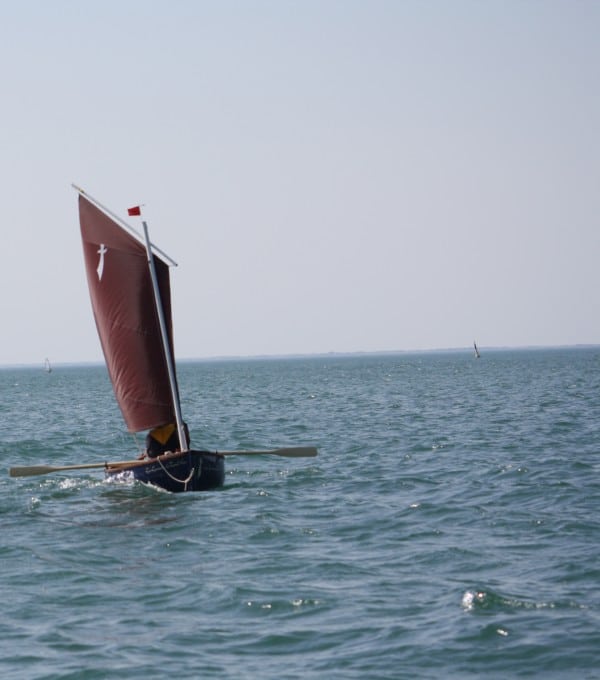 navire à voile en 5 lettres