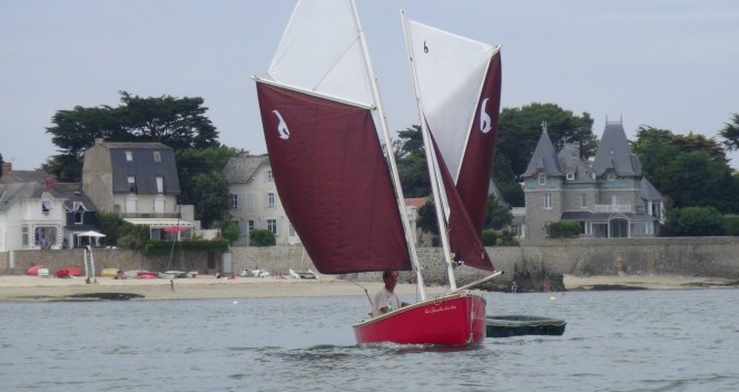 petit-voilier-transportable-gazelle-des-sables-bateau-a-voile-tradition-architecte-naval