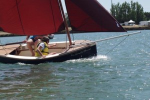 petit-voilier-transportable-insubmersible-semaine-du-golfe-du-morbihan