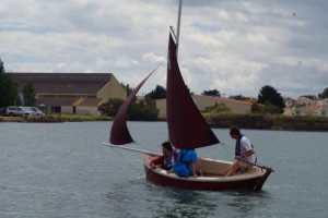 petit-voilier-transportable-insubmersible-sables-d-olonne-2017 (37)