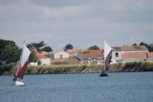 petit-voilier-transportable-insubmersible-sables-d-olonne-2017 (4)