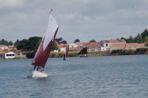 petit-voilier-transportable-insubmersible-sables-d-olonne-2017 (6)