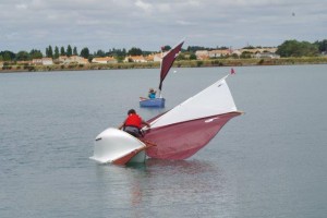 petit-voilier-transportable-insubmersible-sables-d-olonne-2017 (74)