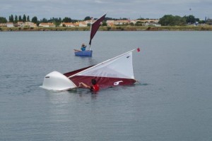 petit-voilier-transportable-insubmersible-sables-d-olonne-2017 (76)