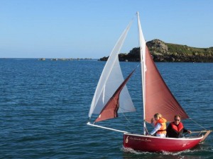 petit-voilier-transportable-gazelle-des-sables