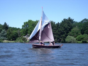 petit-voilier-transportable-gazelle-des-sables-bateau-a-voile-tradition-architecte-naval