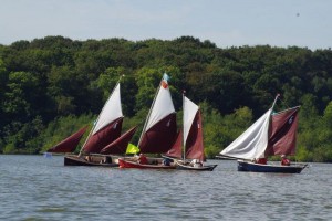 petit-voilier-transportable-gazelle-des-sables-bateau-a-voile-tradition-architecte-naval