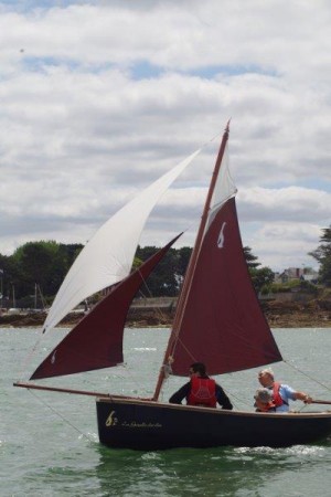 petit-voilier-transportable-insumersible-gazelle-des-sables (4)