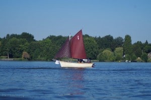 petit-bateau-transportable-www-LaGazelle-des-sables_Morgat 