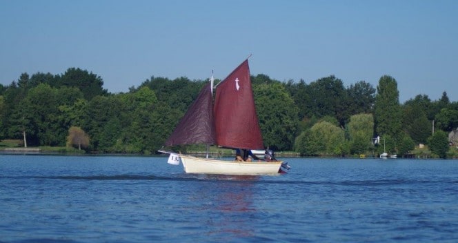 petit-bateau-transportable-www-LaGazelle-des-sables_Morgat